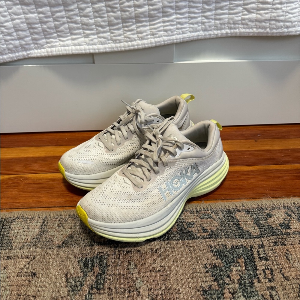 Hoka Bondi 8 - Size 7.5